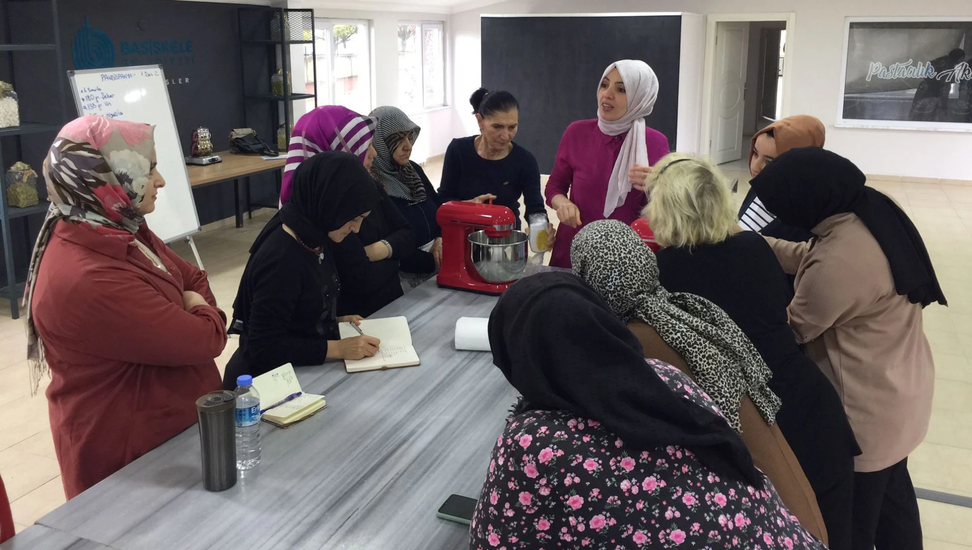 Altın Bilezik Meslek Edindirme Kursları