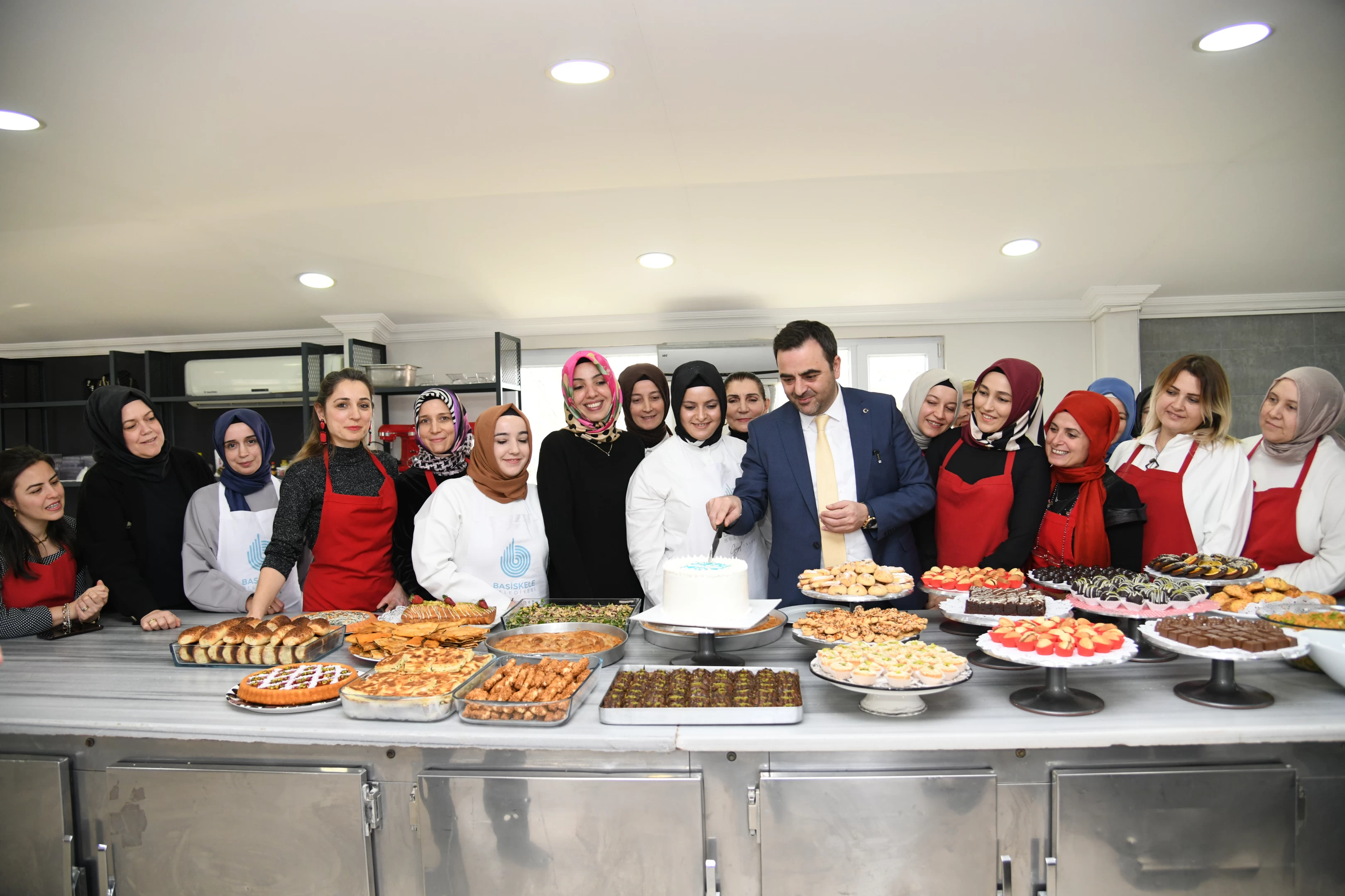 Altın Bilezik Meslek Edindirme Kursları